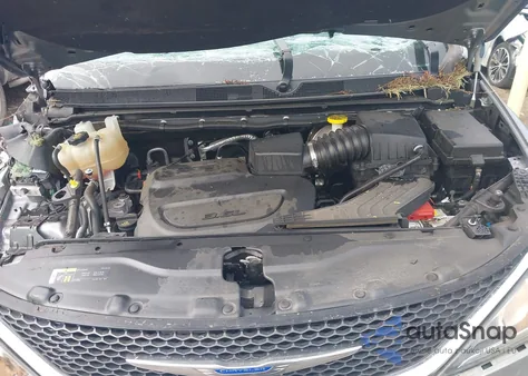 2019 Chrysler Pacifica Touring L из США, поврежденный, VIN 2C4RC1BG0KR561600